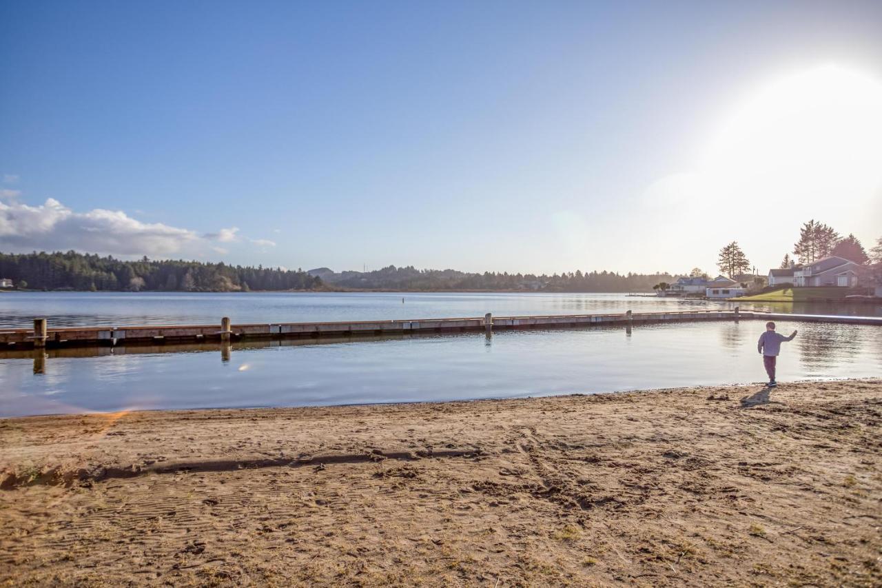Dock Of The Bay 305 Villa Lincoln City Buitenkant foto
